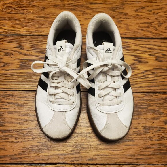 Women's Adidas athletic sneaker. Size 7.5, White, leather, Excellent Cond! - Picture 5 of 7